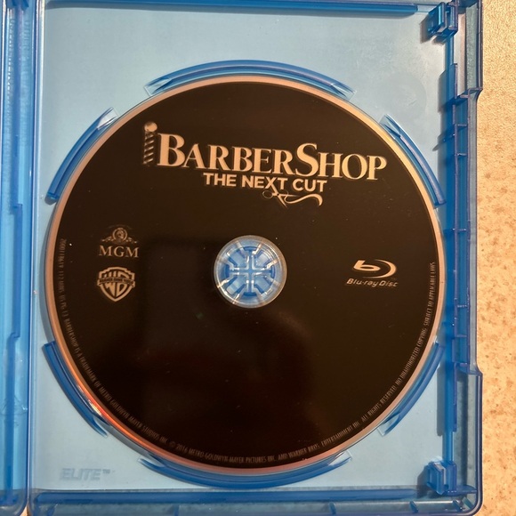 Barbershop: The Next Cut Blu-ray Disc - Picture 2 of 3